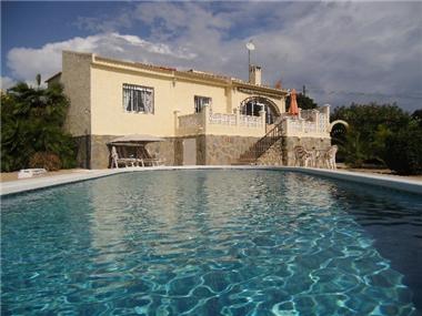 Villa / Detached for sale in La Siesta (Valencia)