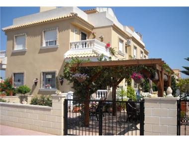 Townhouse for sale in Daya Nueva (Valencia)