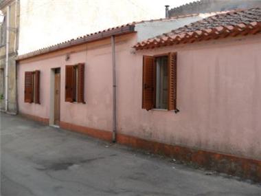 Townhouse for sale in Sindia (Sardinia)