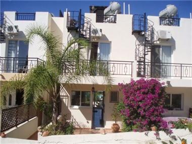 Town House for sale in Peyia (Paphos)