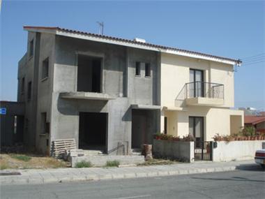 Semi House for sale in Livadhia (Larnaca)