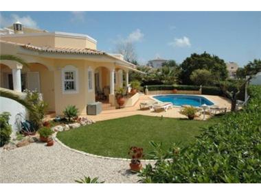 Villa for sale in Portimao (Faro)