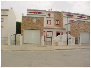 Villa / Townhouse for sale in Vila Nova De Cacela (Faro)