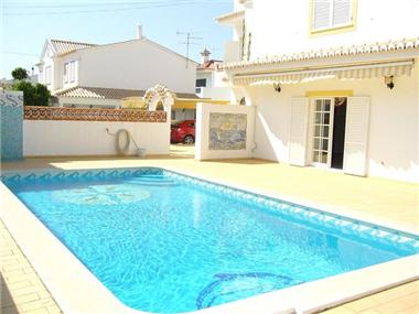 Villa / Townhouse for sale in Pedra Alcada (Faro)