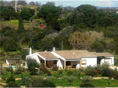 Villa / Townhouse for sale in Ferrel (Faro)