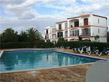 Apartment       for sale in Albardeira (Faro)