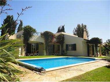 Villa / Townhouse for sale in Boavista Golf (Faro)