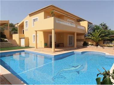 Villa / Townhouse for sale in Meia Praia (Faro)