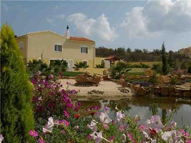 Villa / Townhouse for sale in Ferrel (Faro)