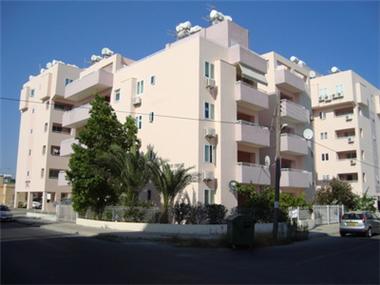 Apartment for sale in Mackenzie (Larnaca)
