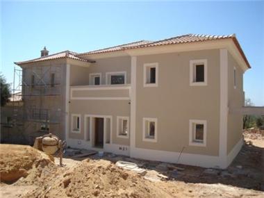Villa for sale in Loule (Faro)