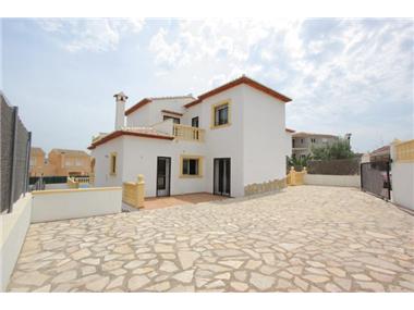 Villa for sale in Sagra (Valencia)