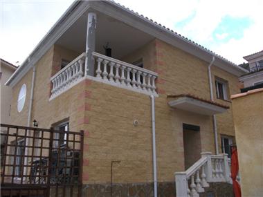 Villa for sale in Callosa d'En Sarria (Valencia)