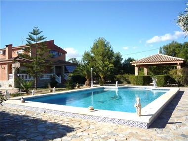 Villa for sale in San Vicente del Raspeig (Valencia)
