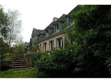 House for sale in Plomelin (Brittany)