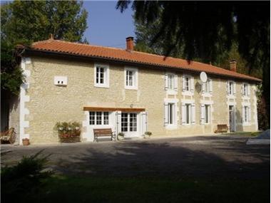 Gite for sale in Montendre (Poitou-Charentes)