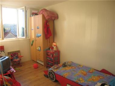 Apartment       for sale in Aureilhan (Midi-Pyrenees)
