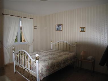 Villa for sale in Lelin-Lapujolle (Midi-Pyrenees)