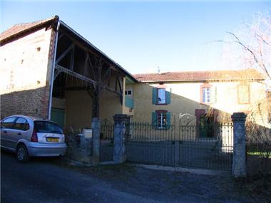 Barn_conversion for sale in Montegut-Arros (Midi-Pyrenees)