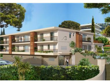 Apartment       for sale in Golfe-Juan (Provence-Alpes-Cote d'Azur)