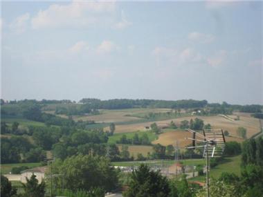 Hotel for sale in Montreal (Midi-Pyrenees)