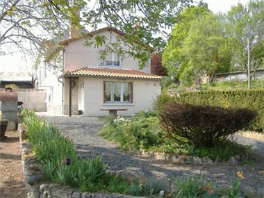House for sale in Montreuil-Bellay (Region Pays de la Loire)