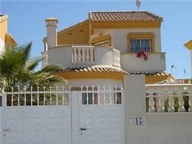Villa for sale in Guardamar (Valencia)