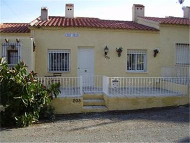 Bungalow for sale in La Marina (Valencia)