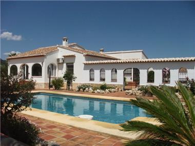 Villa for sale in Murla (Valencia)