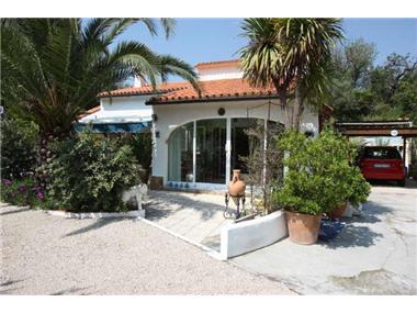 Villa for sale in Orba (Valencia)