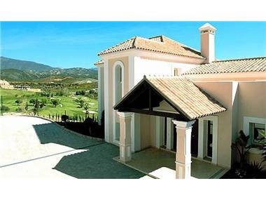 Villa - Detached for sale in San Pedro de Alcantara (Andalucia)