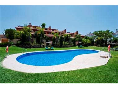Townhouse - Semi Detached for sale in Marbella (Andalucia)