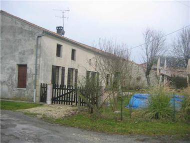Gite for sale in Mirambeau (Poitou-Charentes)