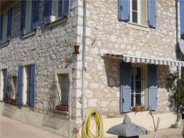 House for sale in Roquefort-les-Pins (Provence-Alpes-Cote d'Azur)