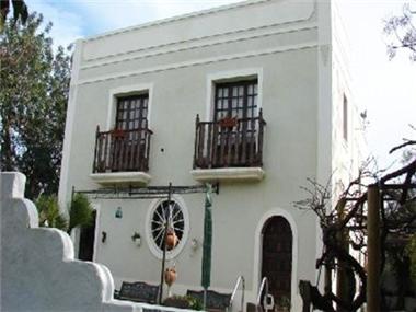 Villa for sale in Moncarapacho (Faro)