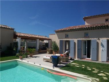 Agricultural for sale in Pont-Royal (Provence-Alpes-Cote d'Azur)