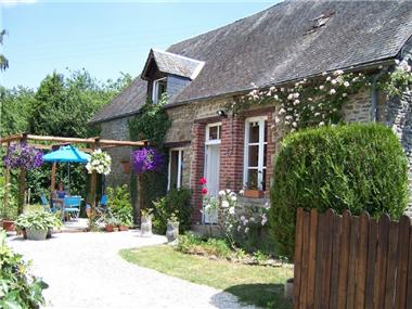 Farm for sale in Saint-Julien-du-Terroux (Region Pays de la Loire)