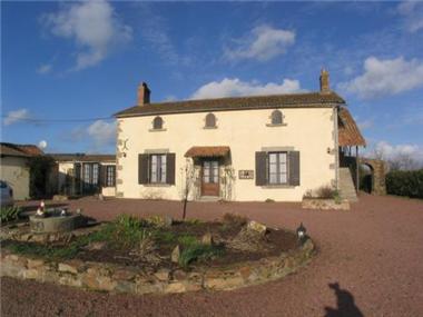 House for sale in Saint-Varent (Poitou-Charentes)