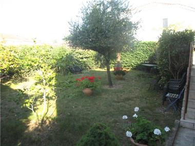 Villa for sale in Castelnau-d'Auzan (Midi-Pyrenees)