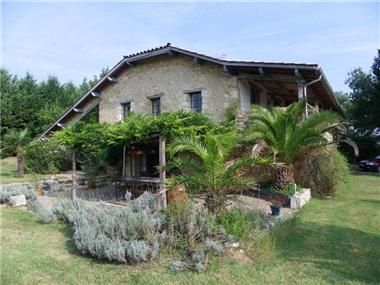 Barn_conversion for sale in Saint-Jean-le-Comtal (Midi-Pyrenees)