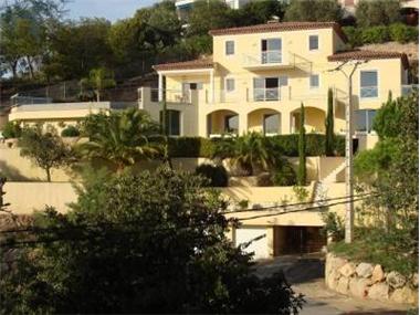 House for sale in La Bocca (Provence-Alpes-Cote d'Azur)