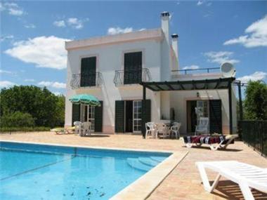 Villa for sale in Tavira (Faro)