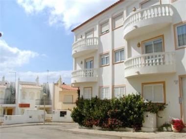 Property - Apartment for sale in Meia Praia (Faro)