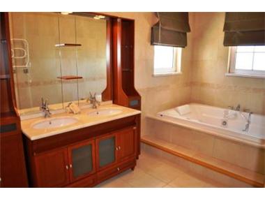 Property - Villa for sale in Parque da Floresta Golf (Faro)
