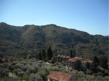 Village House for sale in Bagni di Lucca (Tuscany)