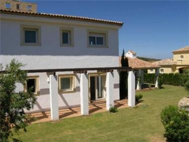 Property - Villa for sale in Cabopino (Andalucia)