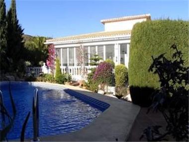 Property - Villa for sale in Rafol de Almunia (Valencia)