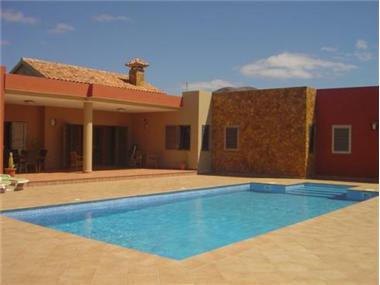 Villa for sale in Triquivijate (Canary Islands)