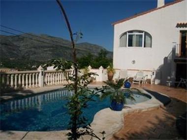 Villa for sale in Orba (Valencia)