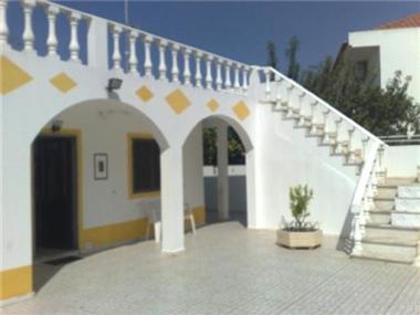 Villa / Townhouse for sale in Manta Rota (Faro)